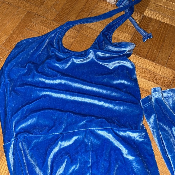 Brand new never worn velvet H&M blue jumpsuit - Picture 2 of 3